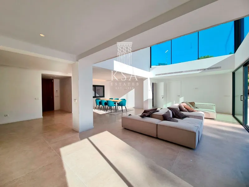 House — photo 11
