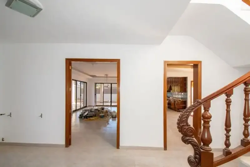Mediterranean-style detached house with license to build a pool — photo 5