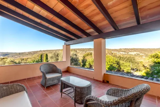 Manacor, romantic finca with dreamlike garden, own olive grove and wonderful views over the valley in the east of Mallorca — photo 7