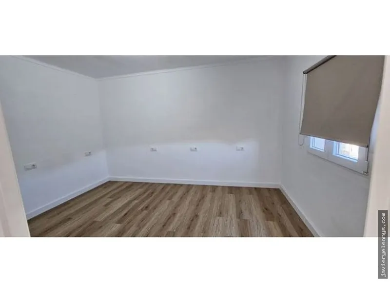 Rental of semi-detached house on Calle Sant Martí — photo 11