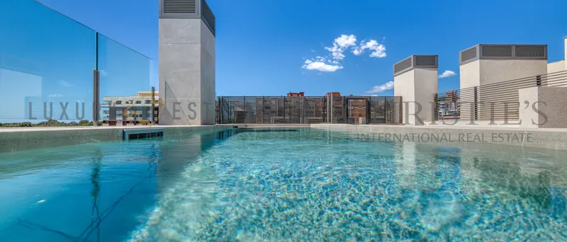 New construction luxury duplex penthouse with pool at the harbor in Palma — photo 12