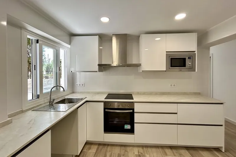 Newly renovated apartment with private garden in San Agustin — photo 8