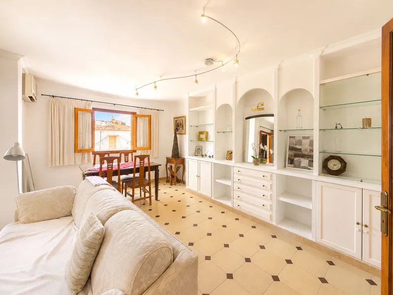 3-bedroom flat with parking and storage room, 10 mi ... — photo 5