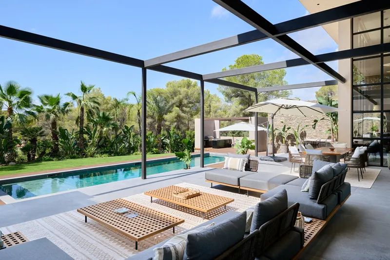Spectacular luxury villa in Mexican style with wonderful garden - Marcel Remus Real Estate — photo 5