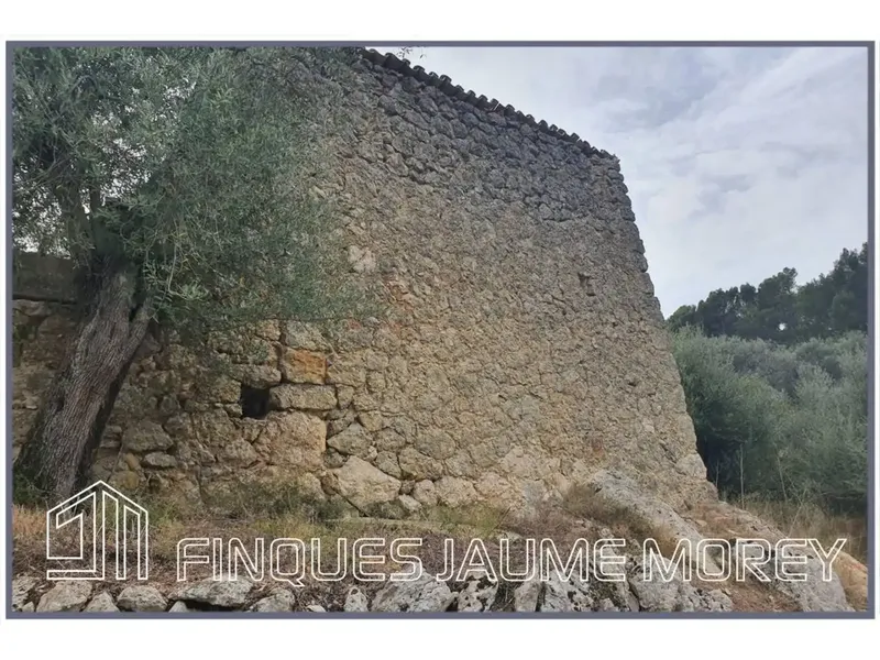 Discover your perfect refuge in nature! This charming rustic mountain property, located at the foot of the majestic Tramuntana mountain range — photo 6