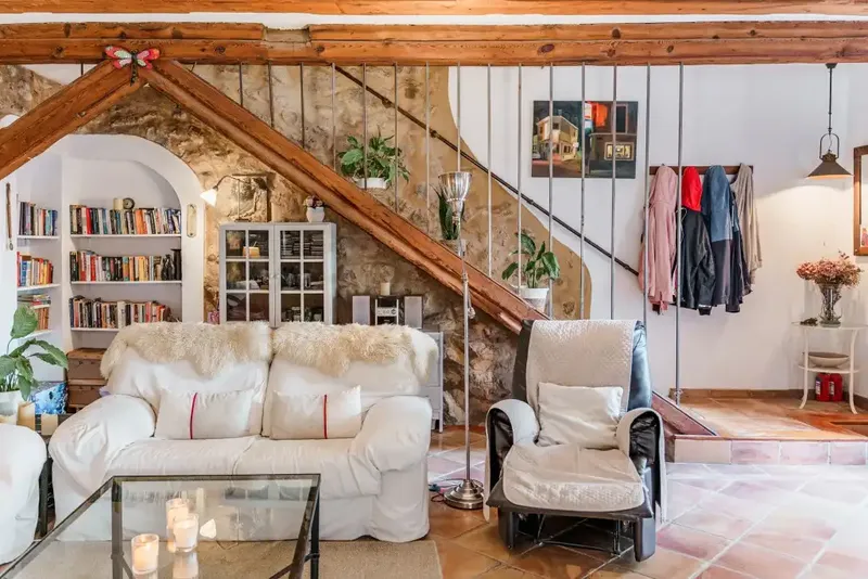 This quiet country house for sale in S'Arracó is magnificently renovated and offers a harmonious combination of traditional Mallorcan charm — photo 10