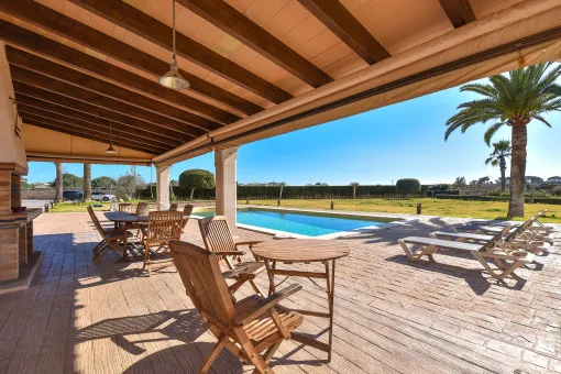 Santanyi: Mediterranean natural stone finca with pool and holiday rental license on the edge of the village of Santanyí — photo 3