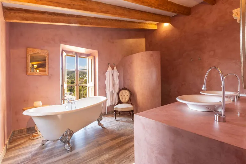 Majestic villa with pool and garden near Palma for rent — photo 12
