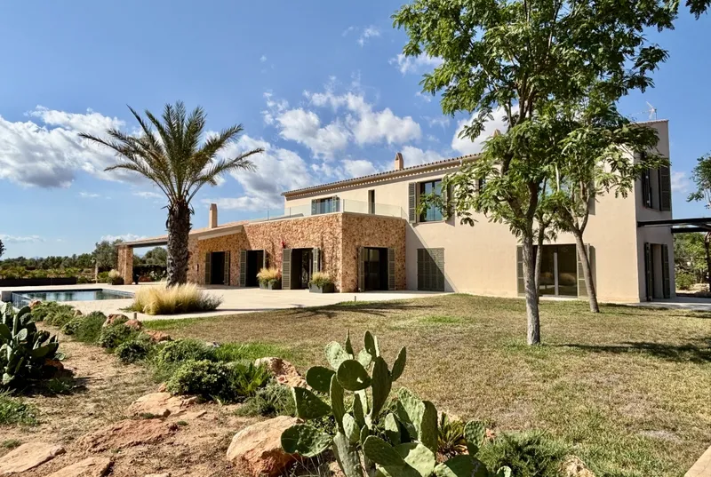 Modern newly built finca in Llucmajor — photo 1
