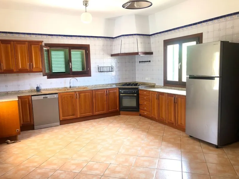 Rustic Finca 4 bedrooms + 1 exterior, from s'Alqueria Blanca to Mondragó — photo 12