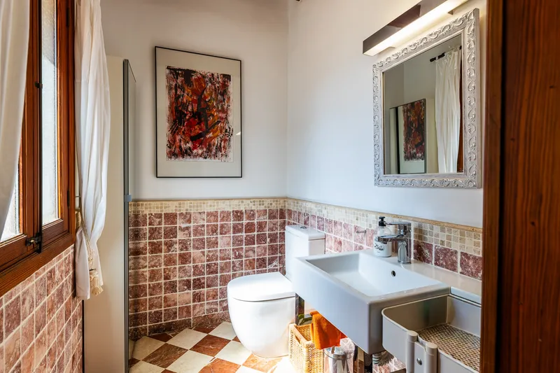 Spacious finca with 6 bedrooms, large garden, pool and generous cellar — photo 6