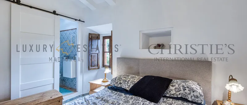 Historic natural stone finca in the southwest of Mallorca in S'Arraco — photo 9
