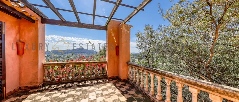 Traditional village house in Andratx with panoramic views as far as the port of Port Andratx — photo 10