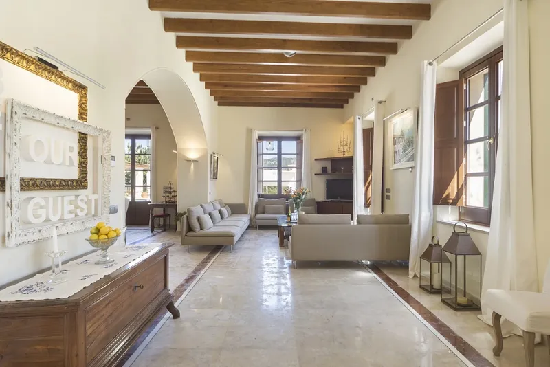 Mallorca Next Properties - Luxury rustic finca in Mallorca with agricultural land, holiday license and high profitability potential — photo 11