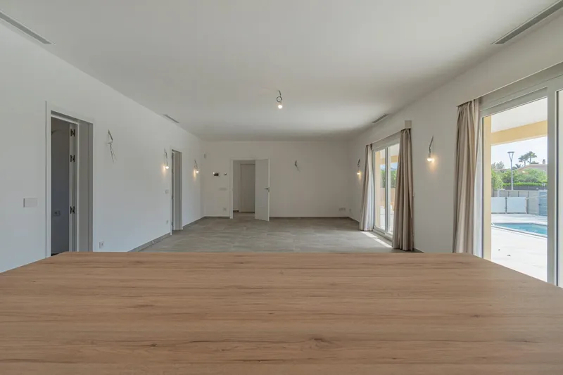 New construction villa — photo 12