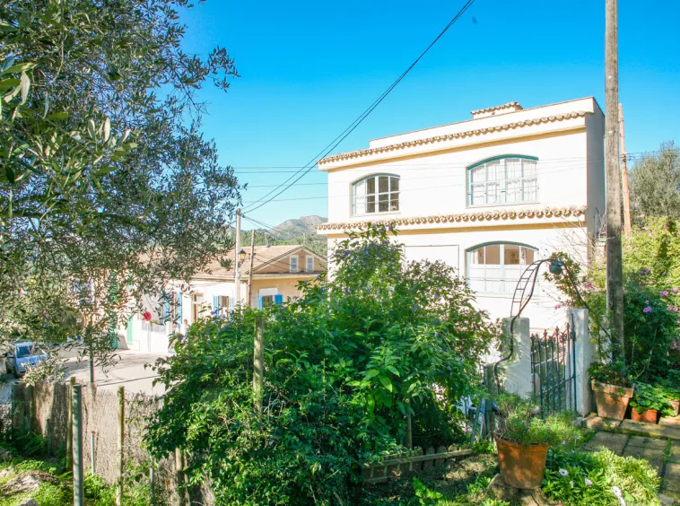 Ref. 2322T – S’Arraco – Property consisting of two houses — photo 1