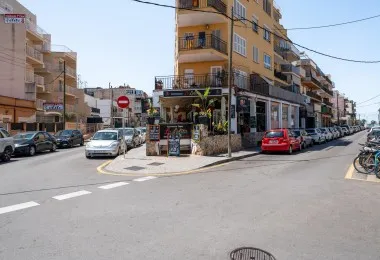 Golden Opportunity in El Arenal! Transfer of Hospitality Premises with Great History and Excellent Location — photo 11