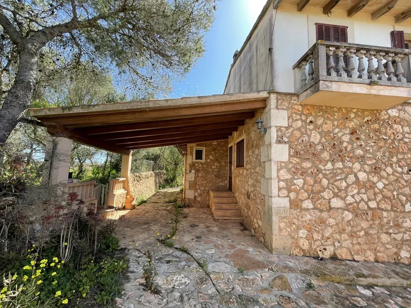 Charming Country House with Panoramic Views and Renovation Potential — photo 8