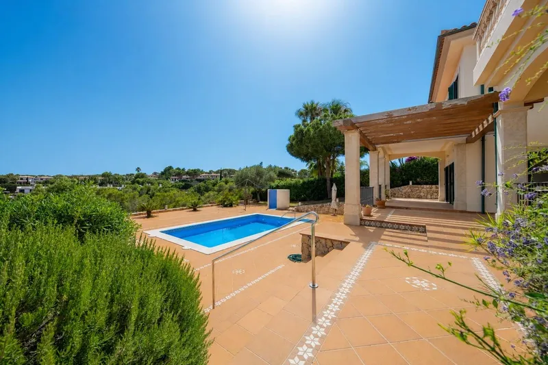 Chalet con piscina en Ses Vinyes — photo 1