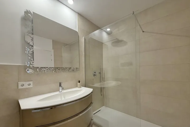 Charming townhouse with patio in Molinar — photo 7