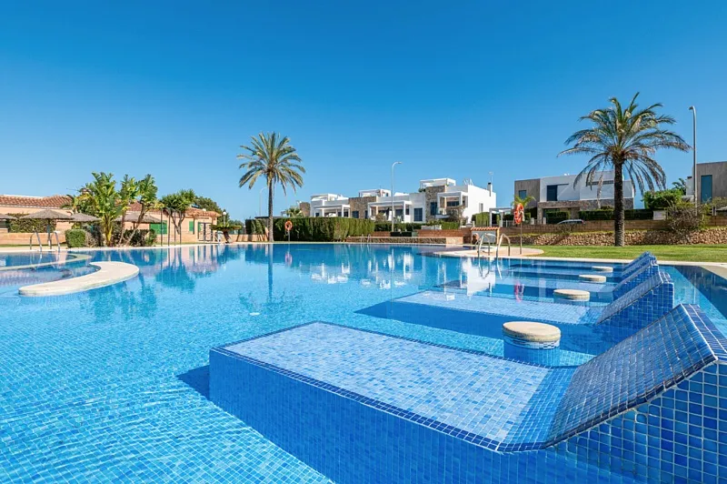 New modern apartment in a beautiful residence in Cala Murada Mas — photo 2