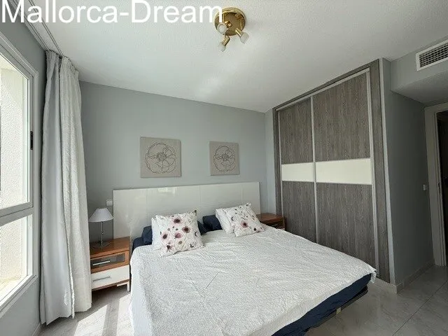 Cala Millor: A beautiful, fully furnished apartment on the beachfront in Cala Millor — photo 9