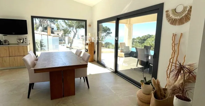 House — photo 3