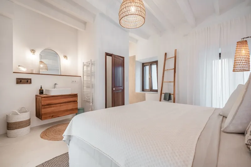 Felanitx Village Property with Townhouse Conversion Potential — photo 6