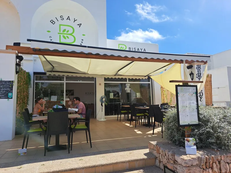 Restaurant for transfer in the Marina of Cala d'Or — photo 4