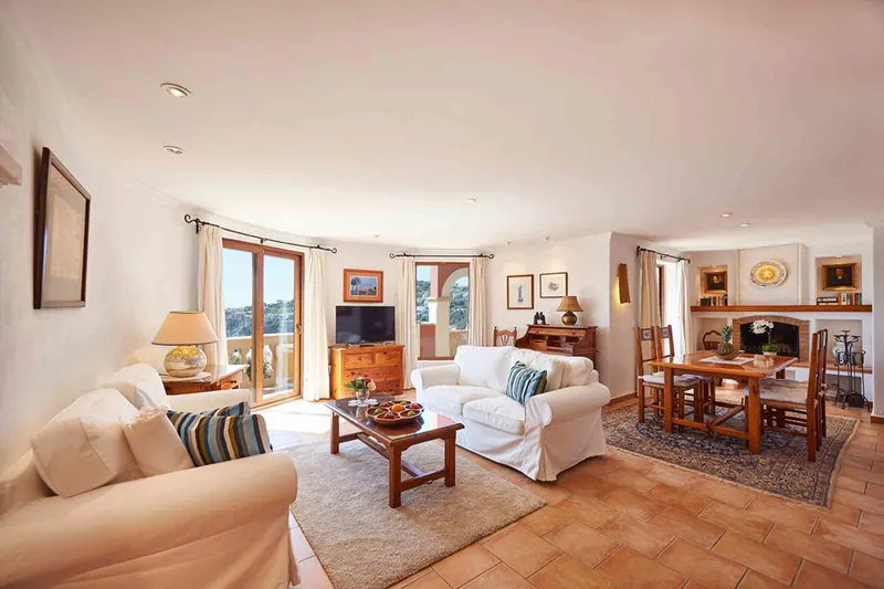 Villa with two apartments in a spectacular location in Port d'Andratx — photo 3