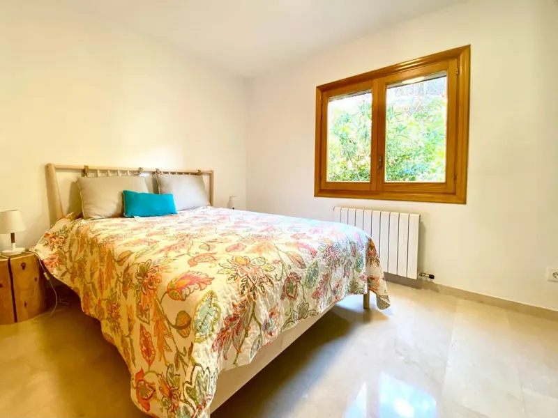 Ref. 2032; Beautiful and spacious house with communal pool for rent in Genova — photo 8