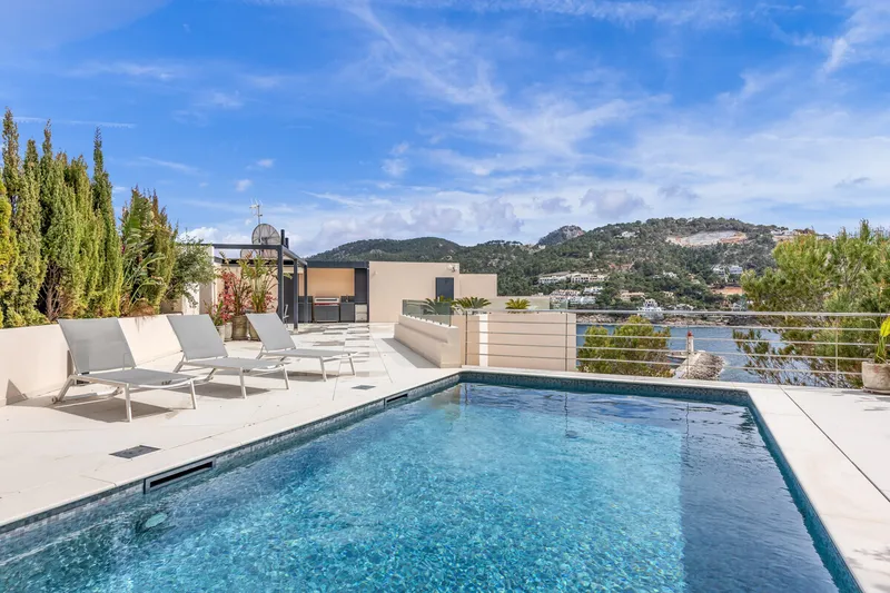 First Sea Line Mallorca – Penthouse with Pool, Terrace and Beach Access — photo 6