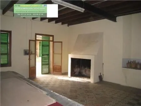 Building - Sineu, Built Surface 1367m², Plot Surface 597m², 10 Bedrooms, 3 Bathrooms. — photo 2