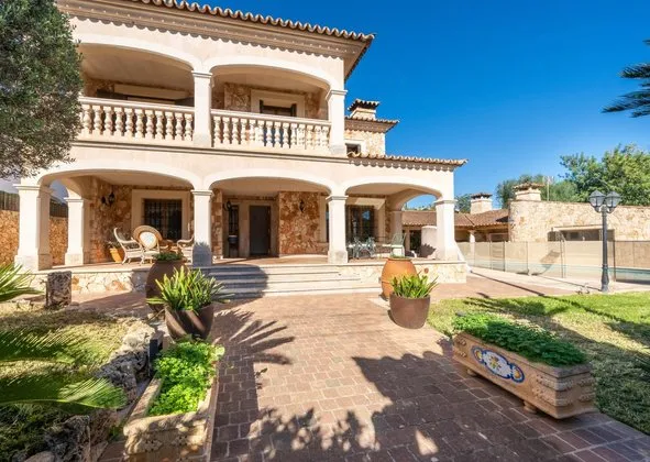 Detached house in Son Roca - Son Ximelis - Son Anglada, Palma de Mallorca — photo 1