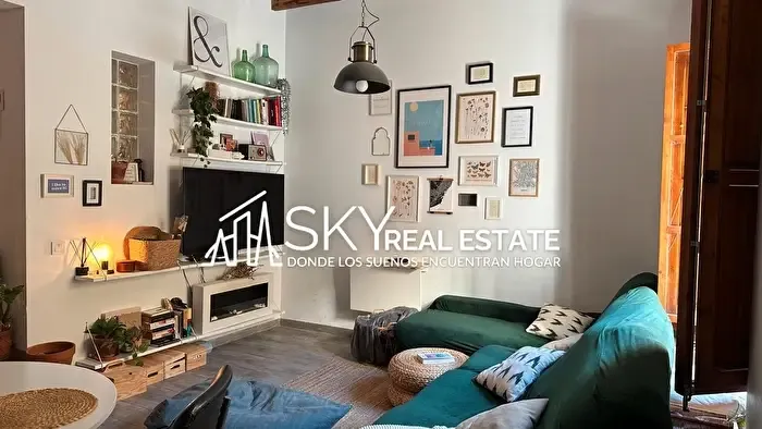 Piso en alquiler de 2 habitaciones en Centre, El Sindicat — photo 1