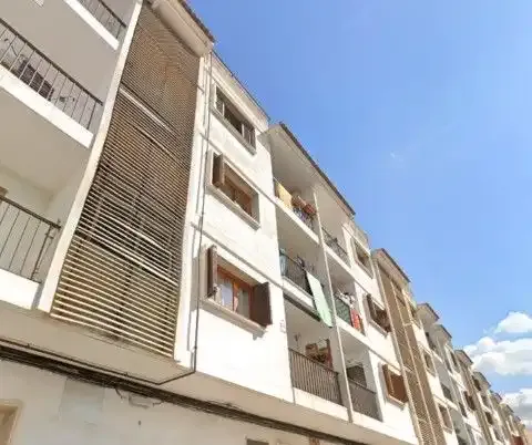 Apartment from bank, illegally occupied so cannot be visited — photo 2