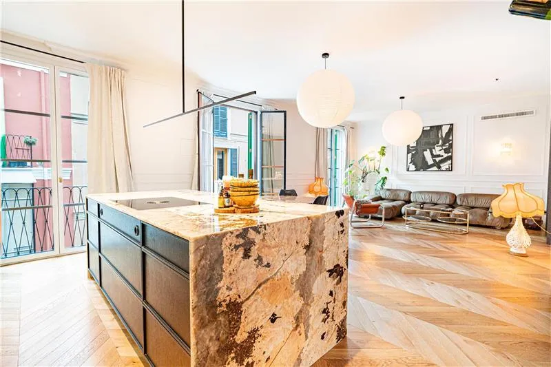 170 m² apartment in a majestic building in the heart of Palma — photo 2