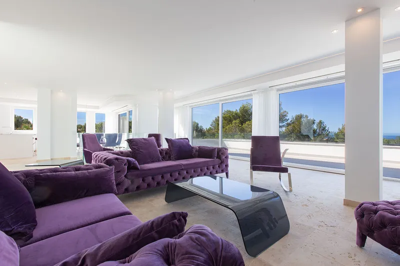 Modern 4-bedroom villa with fantastic views for rent — photo 5