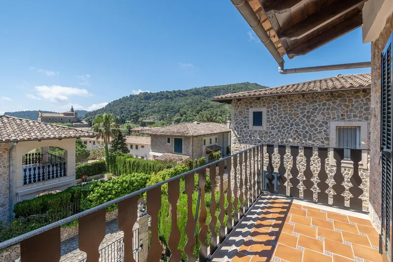 Stone house with pool and garage for sale in Valldemossa — photo 12