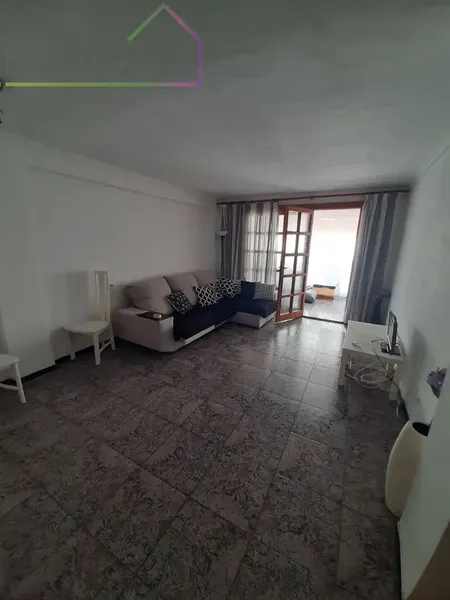 Can Pastilla, piso con ascensor semiamueblado. Recibidor, salón comedor, salita de estar, cocina amueblada y equipada, 2 dormitorios dobles, — photo 2