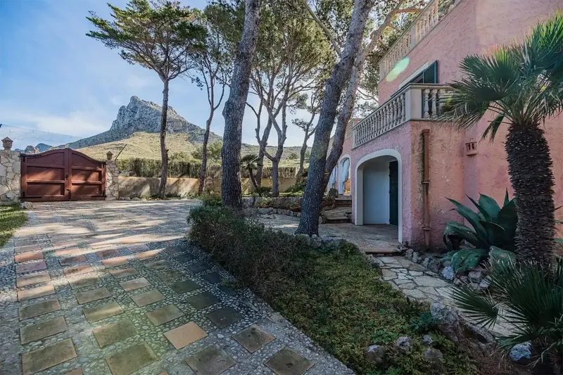 Una villa privada de 5 dormitorios y 5 baños para alquiler a largo plazo en Cala Cabo Pollenca. Con una vista impresionante de las montañas  — photo 9