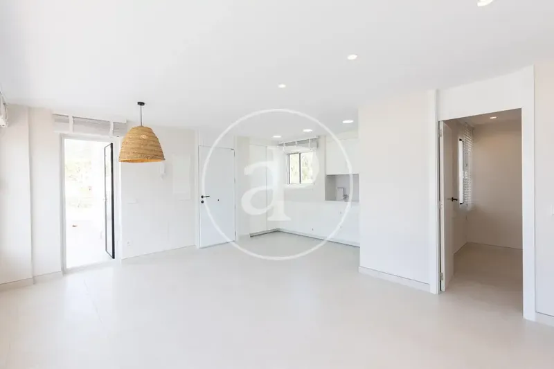 Piso con terraza en venta en Avinguda de Gabriel Roca i Garcías — photo 5
