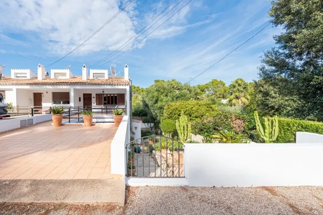 Bright house with a charming courtyard for sale in Consell, Central Mallorca — photo 8