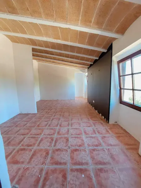 Rustic finca with an old Mallorcan property a few minutes from the village of Cas Concos. — photo 5