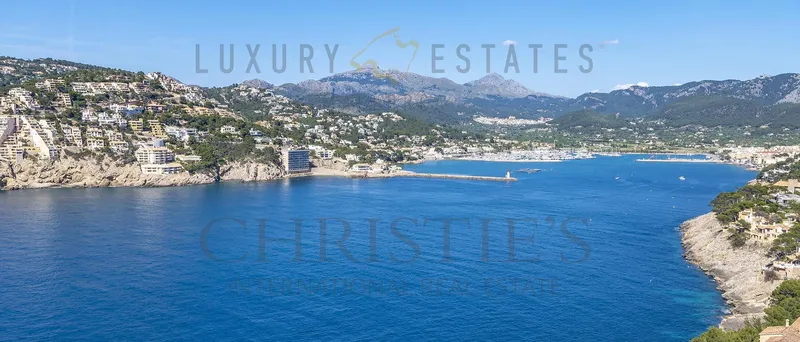 Apartment in Puerto de Andratx with a large terrace and stunning views of the harbor entrance — photo 12
