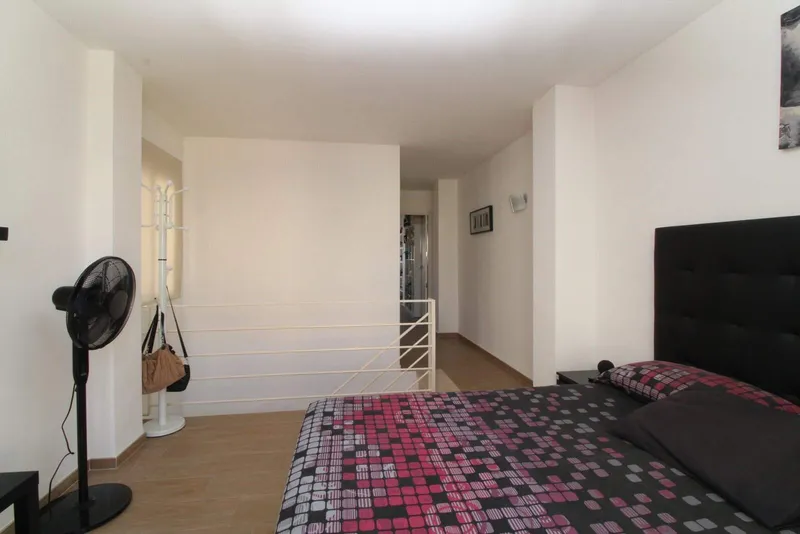 Renovated 120m² Maisonette with 5 bedrooms and terrace for sale — photo 6