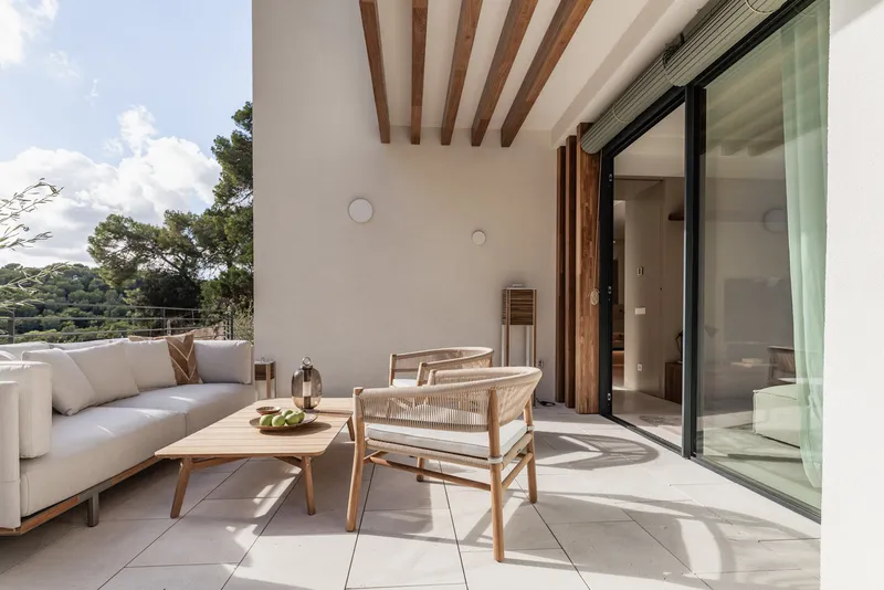 Exclusive new-build apartment with private pool in Cala Mayor 1 — photo 4