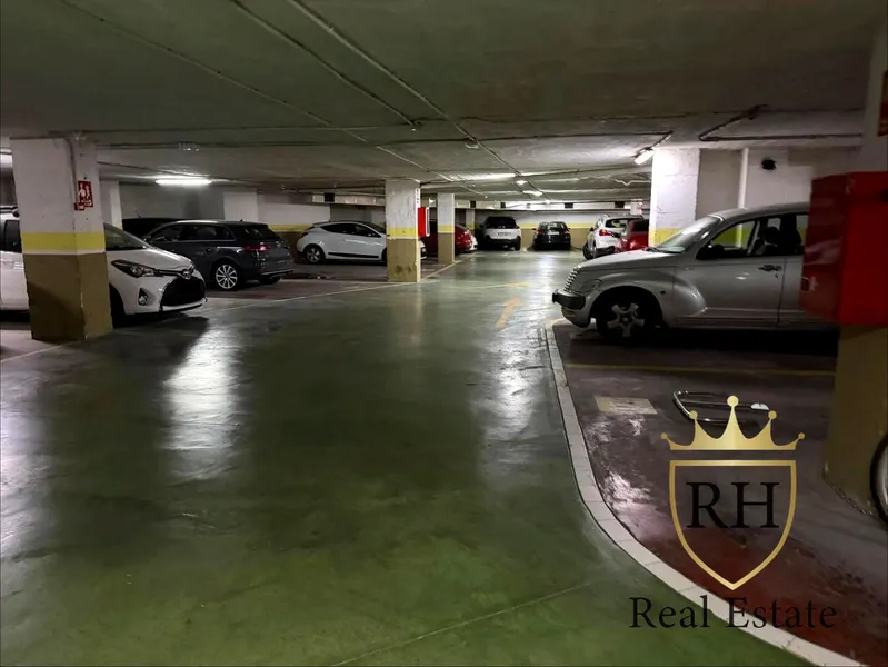Parking for 2 spaces on the plot — photo 5