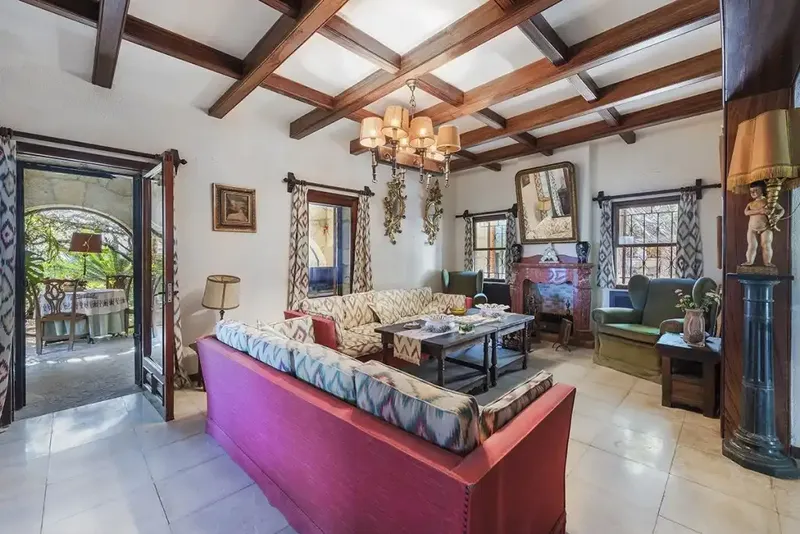 Exceptional finca with panoramic sea views perfectly located between Pollensa town and the port, about 5 minutes by car — photo 8
