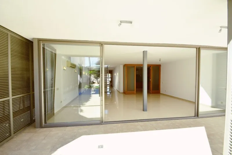 Modern house near the sea in Sa Rapita — photo 8